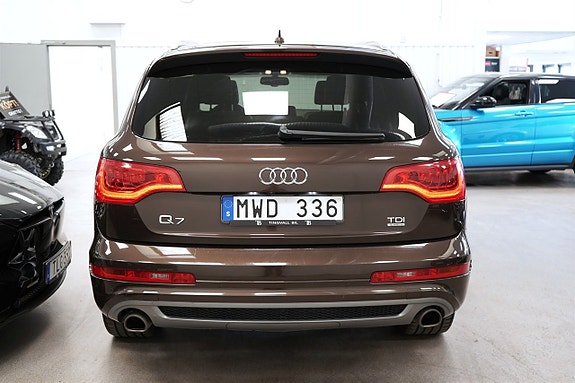 Audi Q7 4 of 26