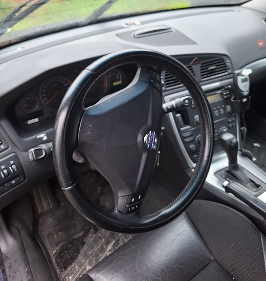 Volvo S60 3 of 4