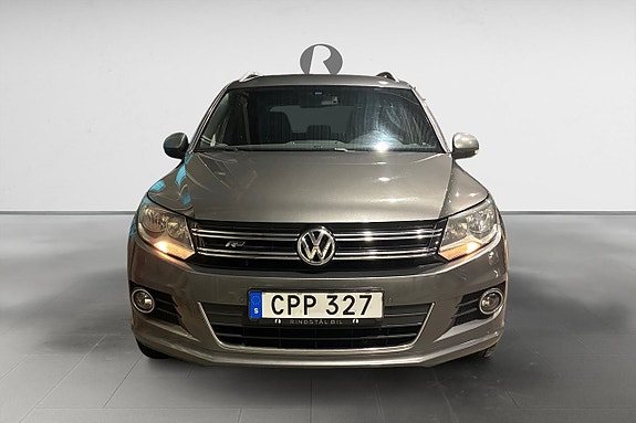 Volkswagen Tiguan 10 of 17