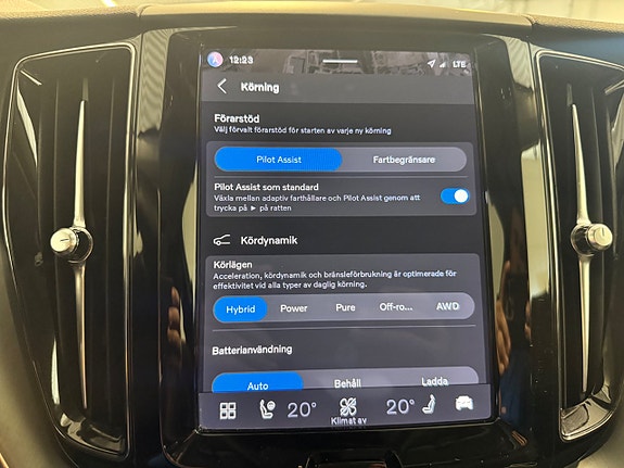 Volvo XC60 18 of 26