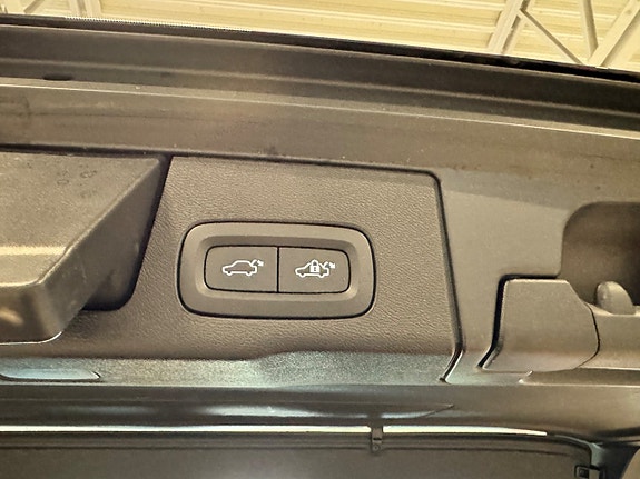 Volvo XC60 26 of 26