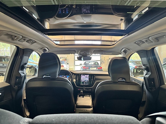 Volvo XC60 7 of 26