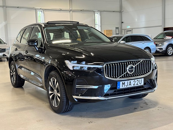 Volvo XC60 3 of 26