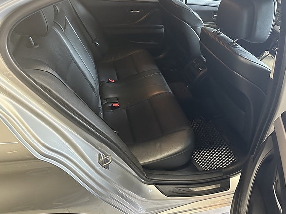 BMW 520i 19 of 23