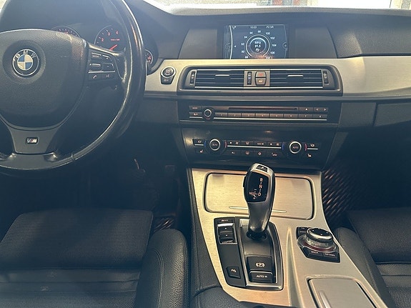 BMW 520i 11 of 23