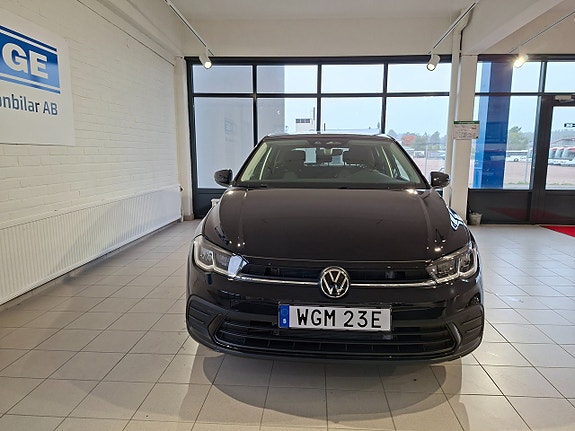 Volkswagen Polo 2 of 16