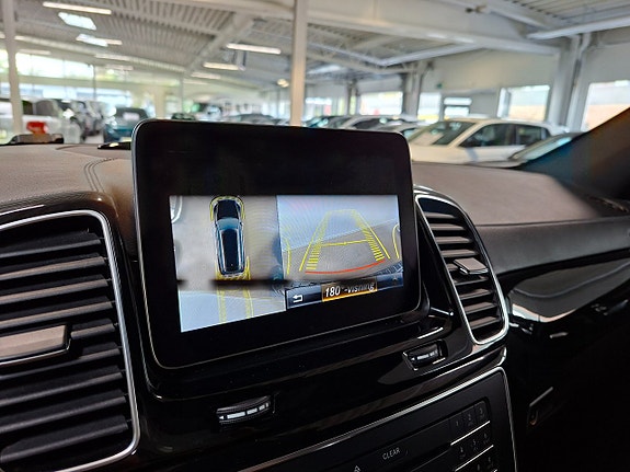 Mercedes-Benz GLS350 d 24 of 28