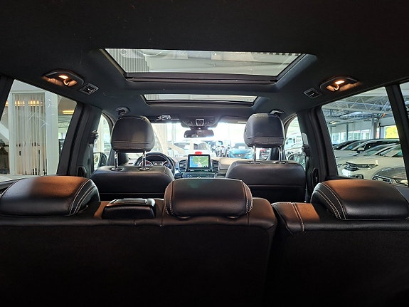 Mercedes-Benz GLS350 d 18 of 28