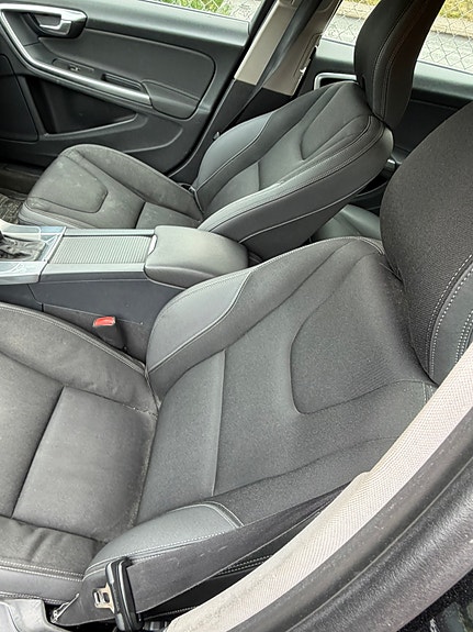 Volvo V60 8 of 10