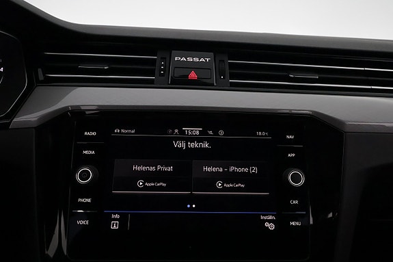 Volkswagen Passat 22 of 26