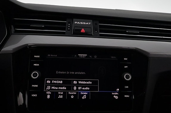 Volkswagen Passat 20 of 26