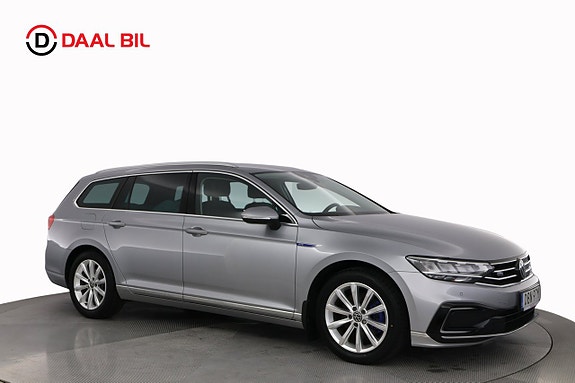 Volkswagen Passat 4 of 26
