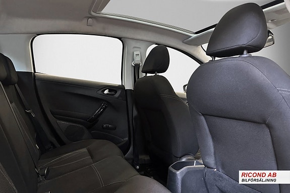 Peugeot 208 19 of 19