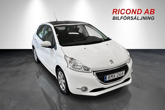 Peugeot 208 11 of 19
