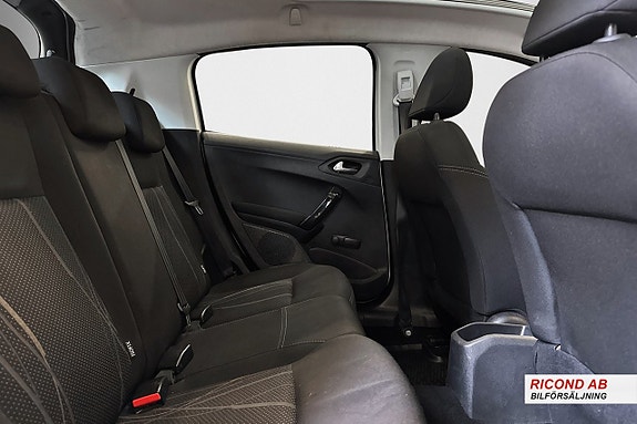 Peugeot 208 18 of 19