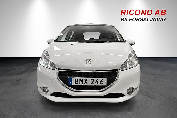 Peugeot 208 10 of 19