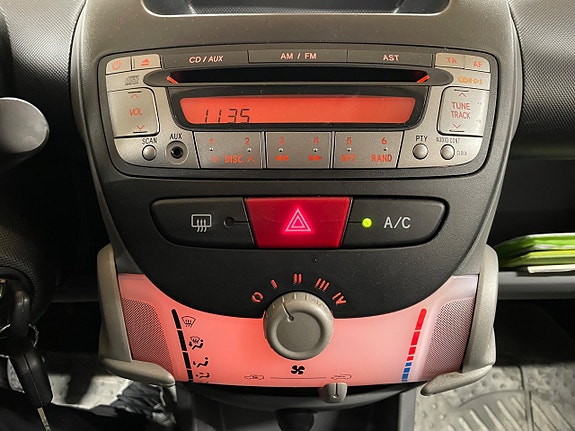 Peugeot 107 16 of 17