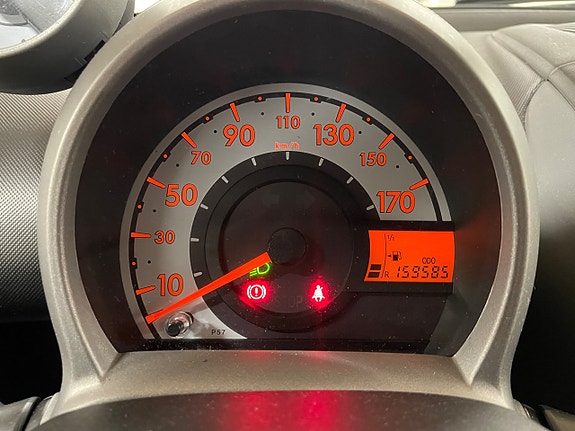 Peugeot 107 15 of 17