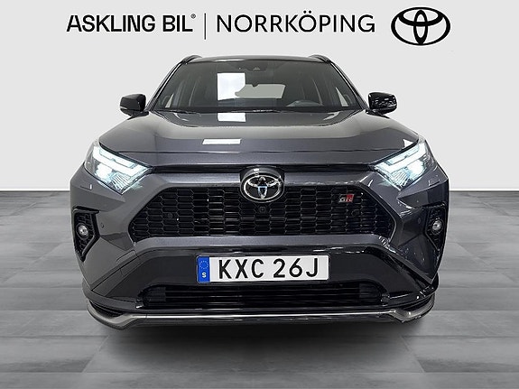 Toyota RAV4 6 of 14