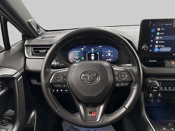 Toyota RAV4 10 of 14