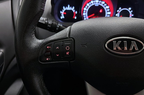 Kia Ceed 8 of 16