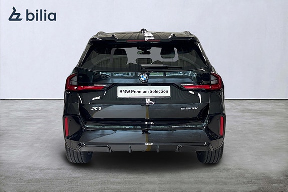 BMW X1 4 of 18