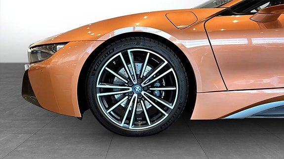 BMW i8 9 of 9