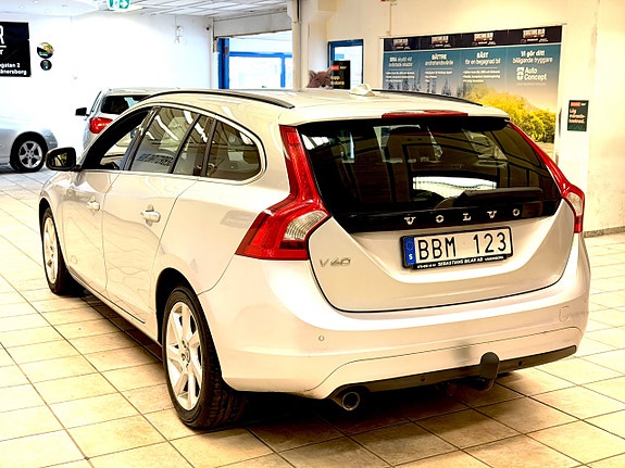 Volvo V60 5 of 11
