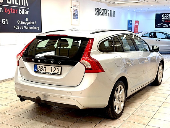 Volvo V60 3 of 11
