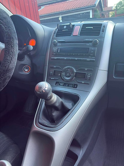Toyota Auris 4 of 10