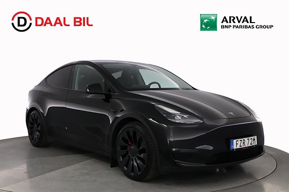 Tesla Model Y 3 of 23