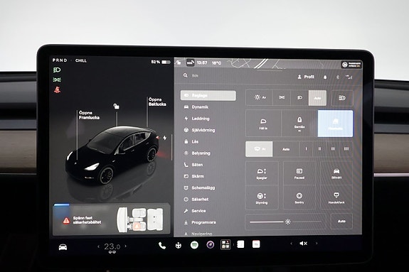 Tesla Model Y 21 of 23