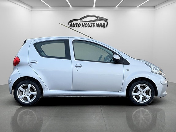 Toyota Aygo 11 of 20