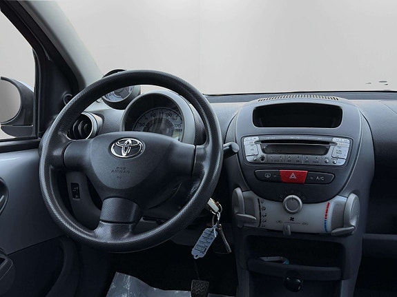 Toyota Aygo 14 of 20