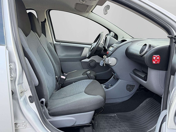 Toyota Aygo 19 of 20