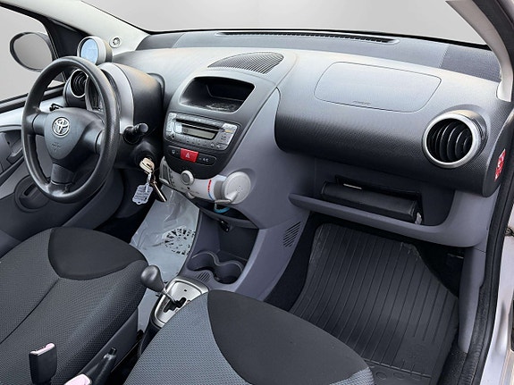 Toyota Aygo 20 of 20
