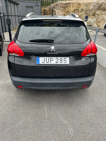 Peugeot 2008 5 of 9