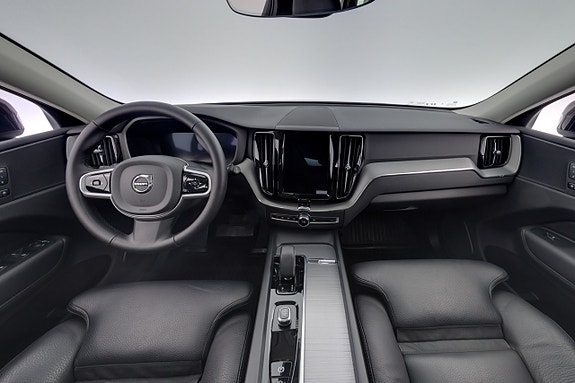 Volvo XC60 13 of 27