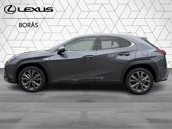Lexus UX300h 3 of 25
