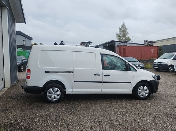 Volkswagen Caddy Maxi 12 of 14