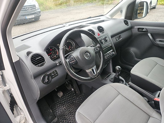 Volkswagen Caddy Maxi 3 of 14