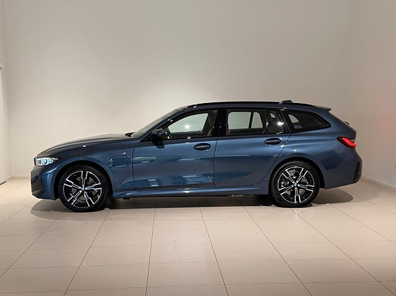 BMW 330e 2 of 17