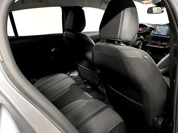 Peugeot 208 15 of 19