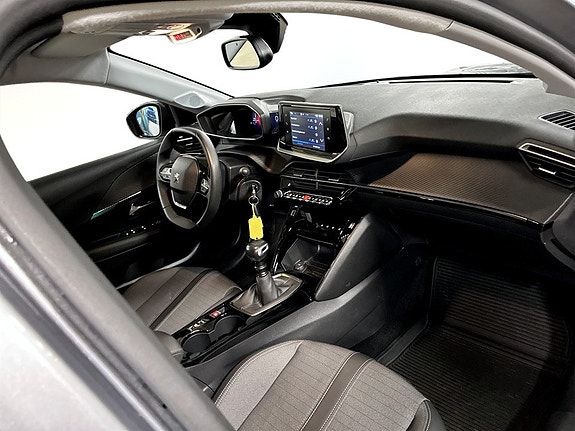 Peugeot 208 14 of 19