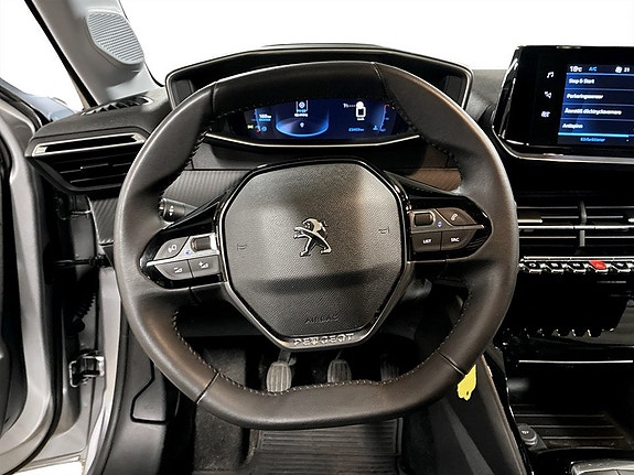 Peugeot 208 7 of 19
