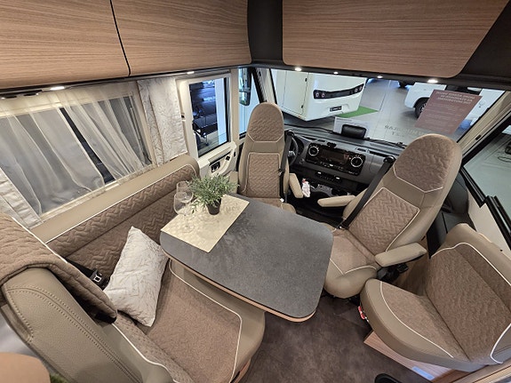 Malibu I 441 KB-LE comfort 4,2t Mercedes Benz 10 of 17