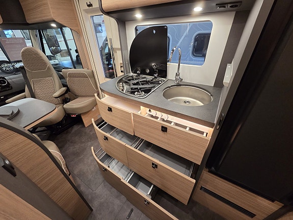 Malibu I 441 KB-LE comfort 4,2t Mercedes Benz 14 of 17