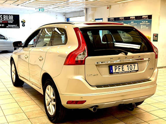 Volvo XC60 5 of 13