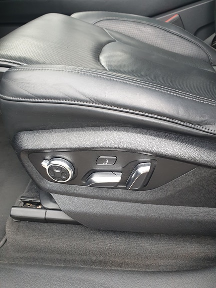 Audi SQ7 6 of 8