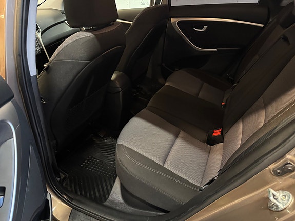 Hyundai i30 27 of 30